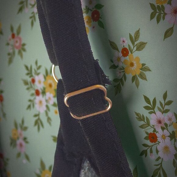 Black Button-Down Cami Top S – Adjustable Straps, Lightweight - Picture 6 of 10